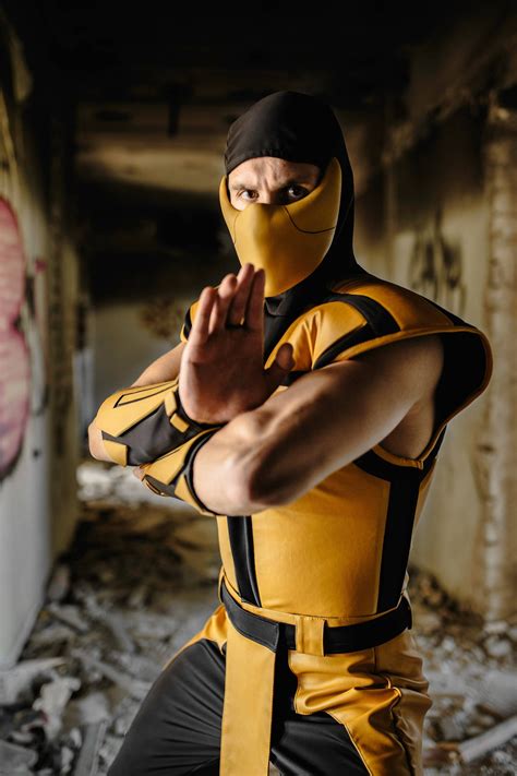 scorpion costume mortal kombat